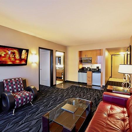 Suites At Elara Las Vegas Center Strip-No Resort Fees Extérieur photo