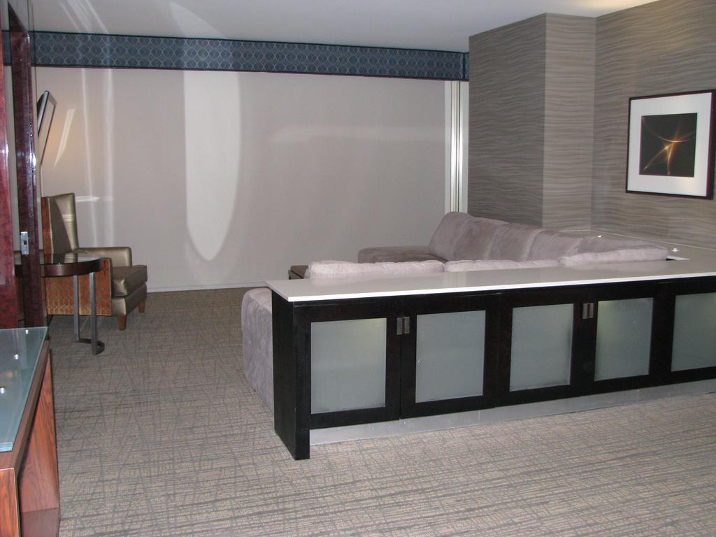 Suites At Elara Las Vegas Center Strip-No Resort Fees Extérieur photo